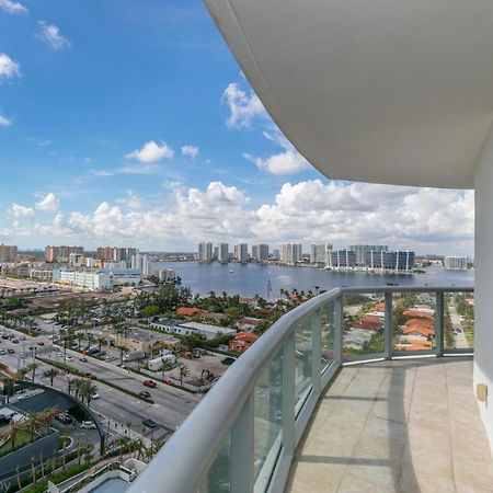 מיאמי ביץ' Ocean View 25Th Floor At Marenas Beach Resort By Ammosfl מראה חיצוני תמונה